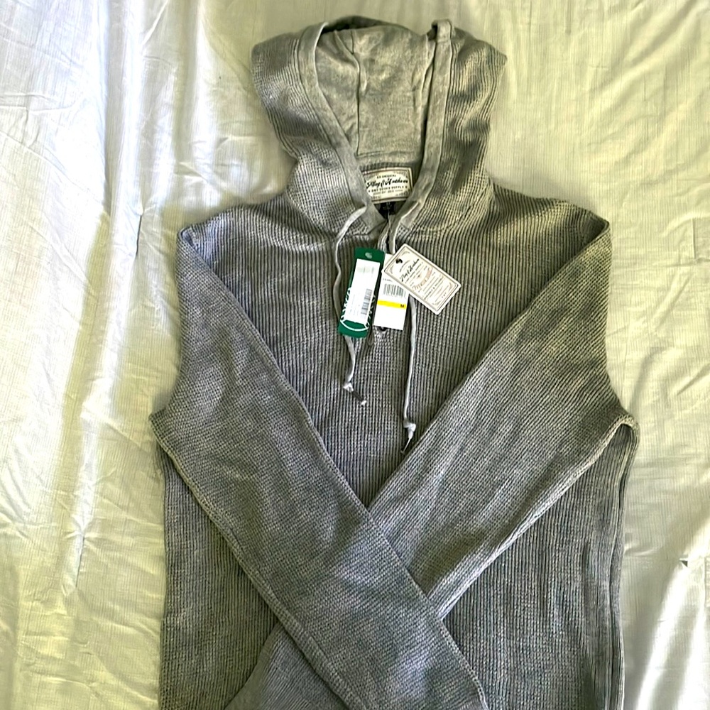 Never worn men’s Flag and Anthem hoodie.